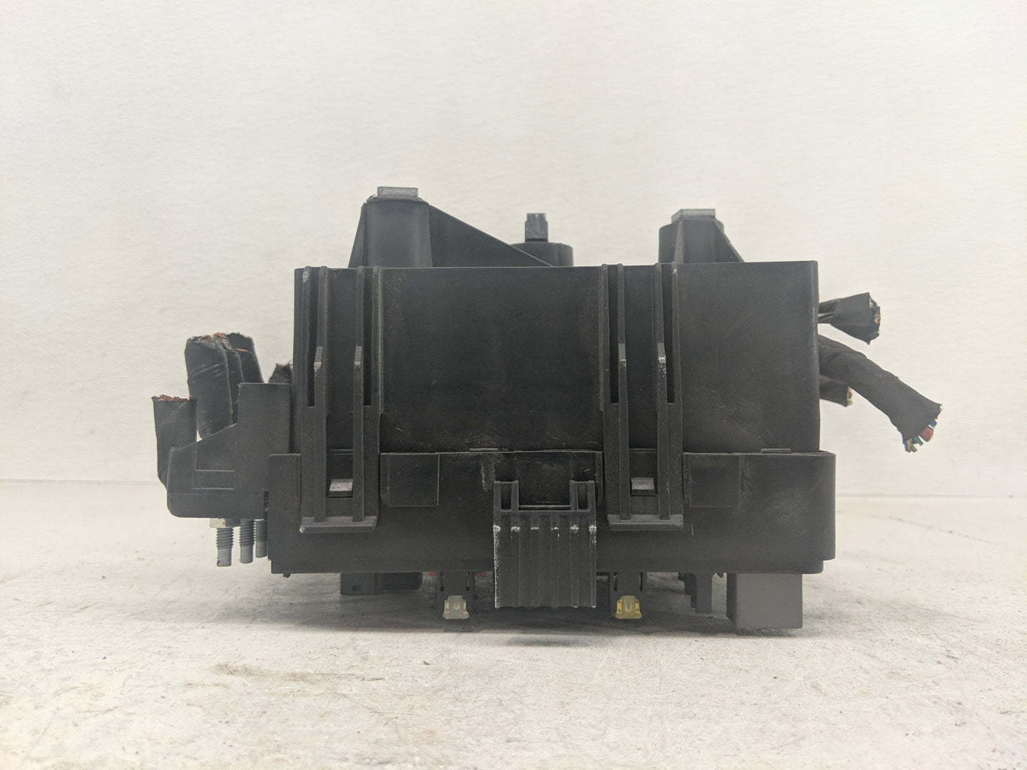 2019 Dodge Ram 1500 Fusebox Fuse Box Panel Relay Module P/N:68312090AD Fits OEM Used Auto Parts - Oemusedautoparts1.com