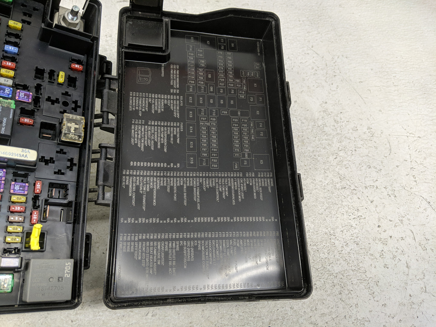 2019 Dodge Ram 1500 Fusebox Fuse Box Panel Relay Module P/N:P68322371AA Fits OEM Used Auto Parts - Oemusedautoparts1.com