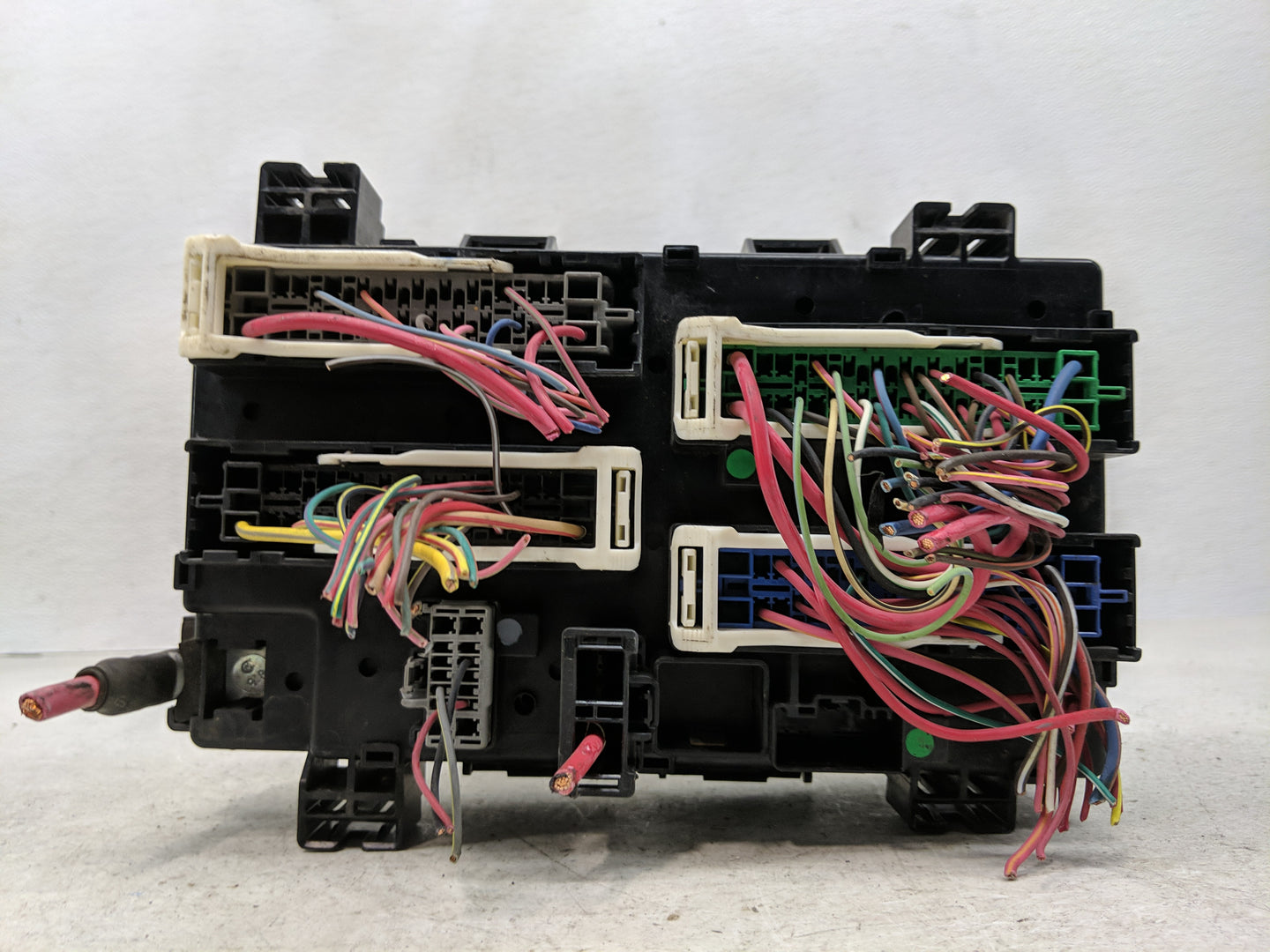 2019 Dodge Ram 1500 Fusebox Fuse Box Panel Relay Module P/N:P68322371AA Fits OEM Used Auto Parts - Oemusedautoparts1.com