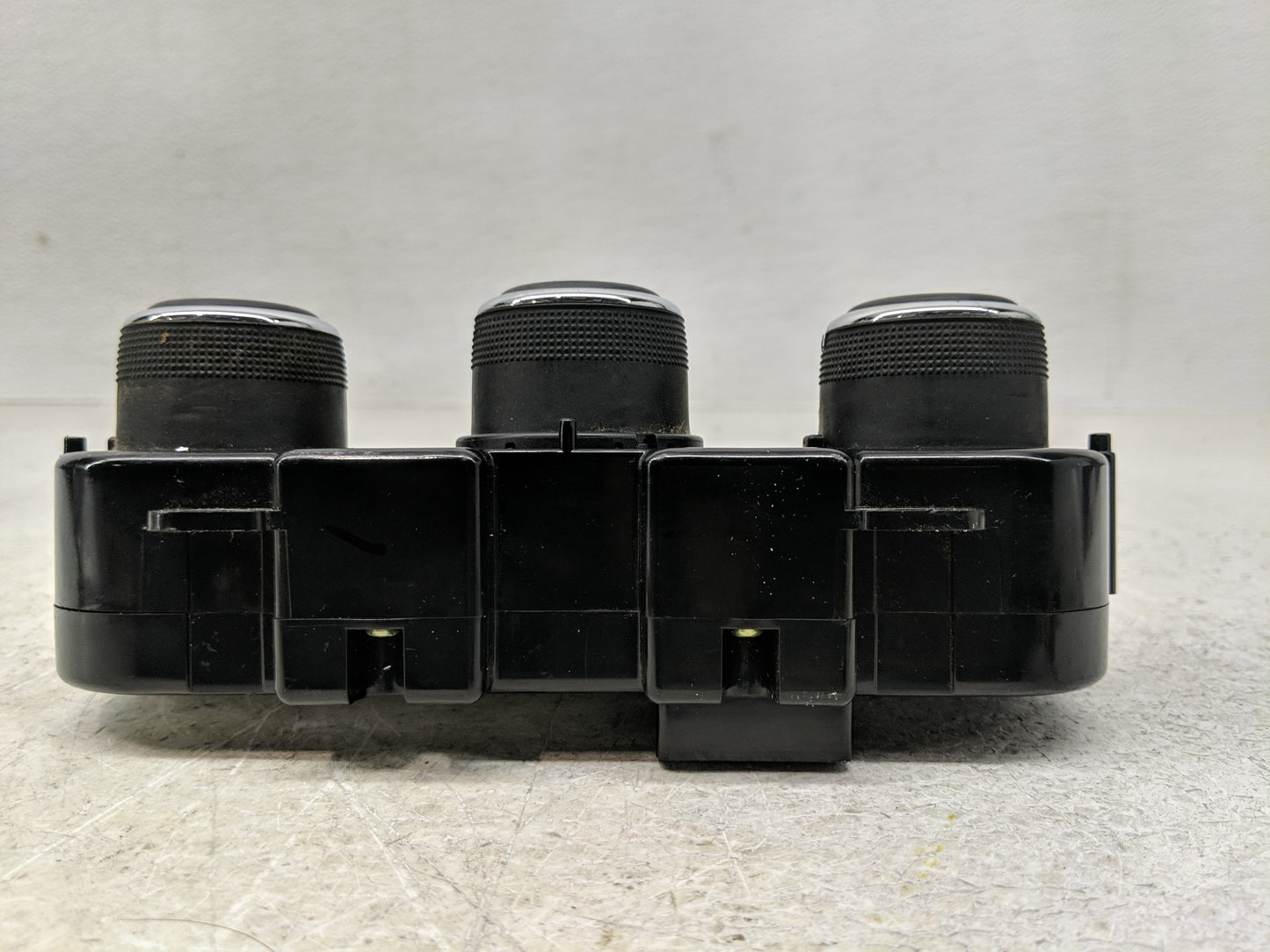 2019 Dodge Ram 1500 Climate Control Module Temperature AC/Heater Replacement P/N:P68268190AA Fits OEM Used Auto Parts - Oemu