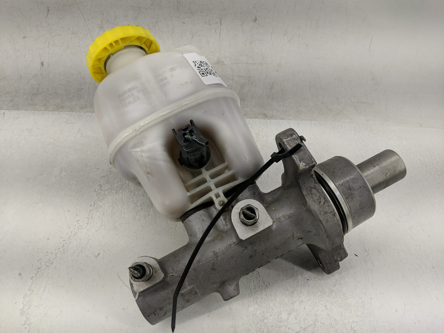 2007-2008 Dodge Ram 1500 Brake Master Cylinder - Oemusedautoparts1.com
