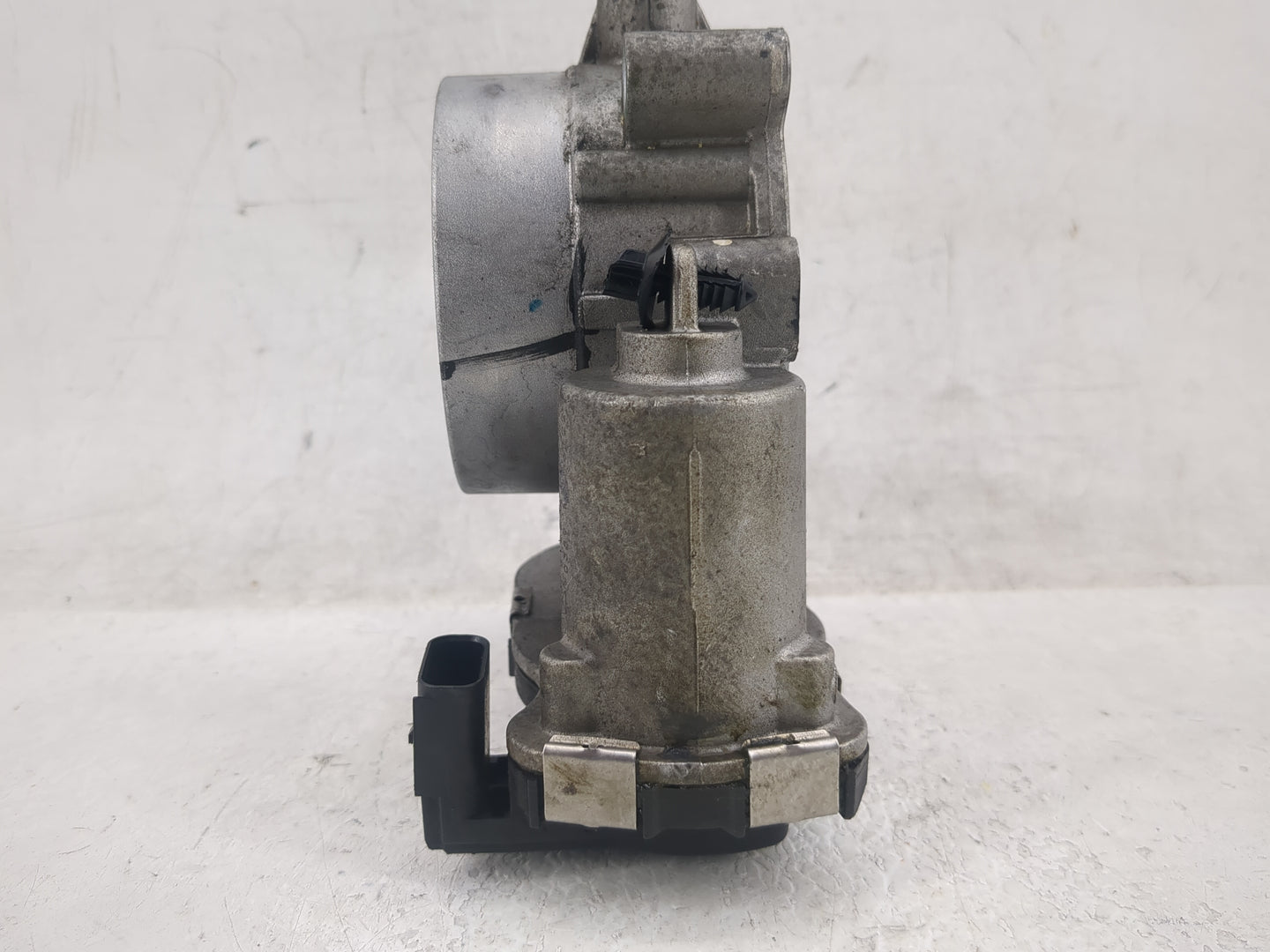 2019 Dodge Ram 1500 Throttle Body P/N:53034251AC Fits Fits 2012 2013 2014 2015 2016 2017 2018 2020 2021 2022 OEM Used Auto P