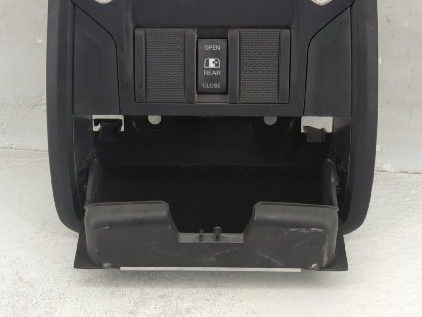 2019 Dodge Ram 1500 Overhead Roof Console - Oemusedautoparts1.com
