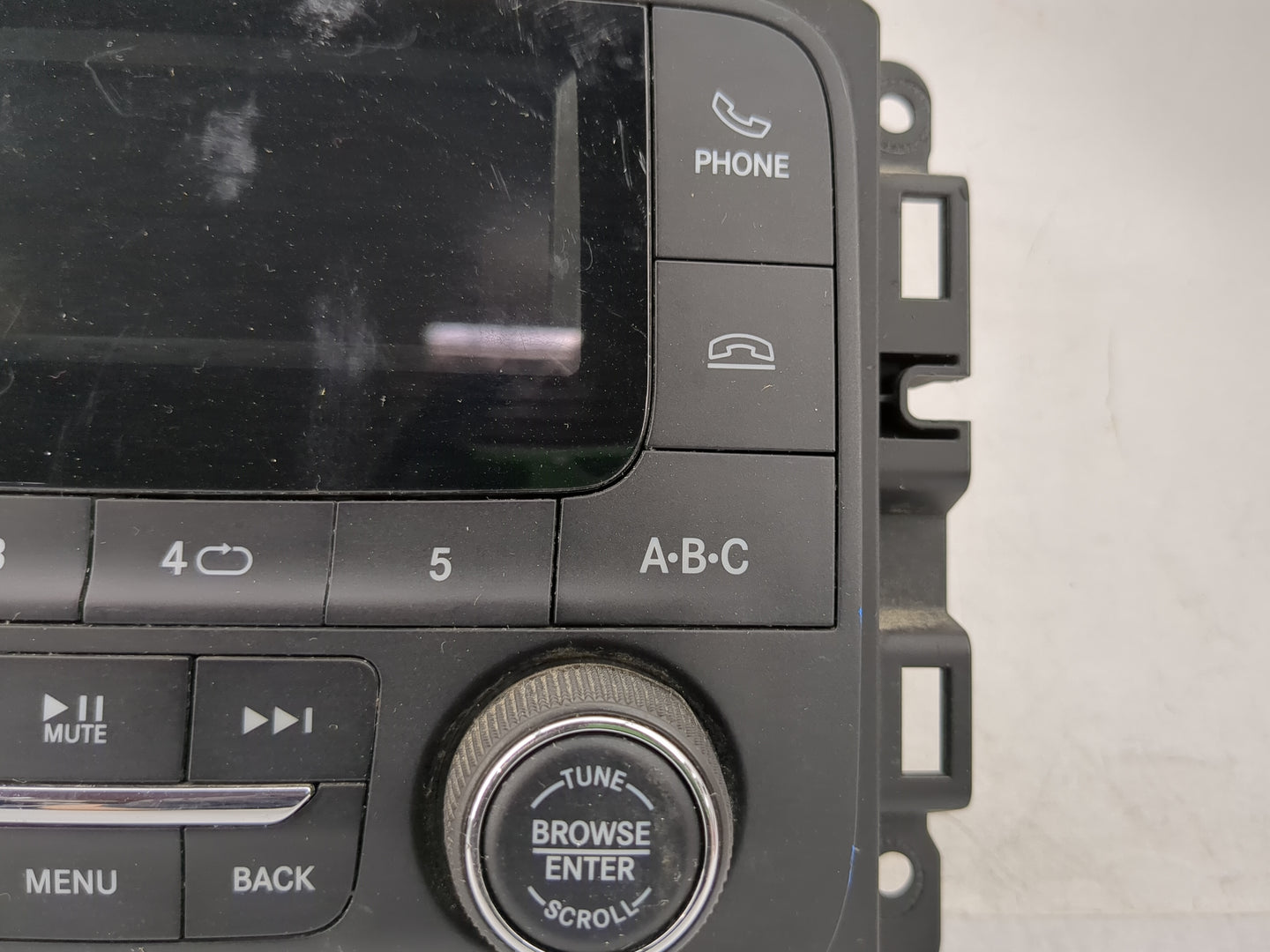 2019 Dodge Ram 1500 Radio AM FM Cd Player Receiver Replacement P/N:687271361AC Fits Fits 2017 2018 2020 OEM Used Auto Parts 