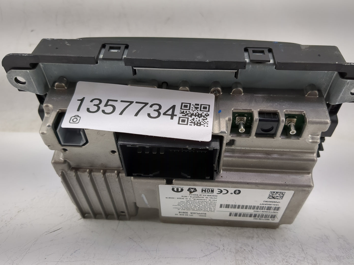 2019 Dodge Ram 1500 Radio AM FM Cd Player Receiver Replacement P/N:687271361AC Fits Fits 2017 2018 2020 OEM Used Auto Parts 