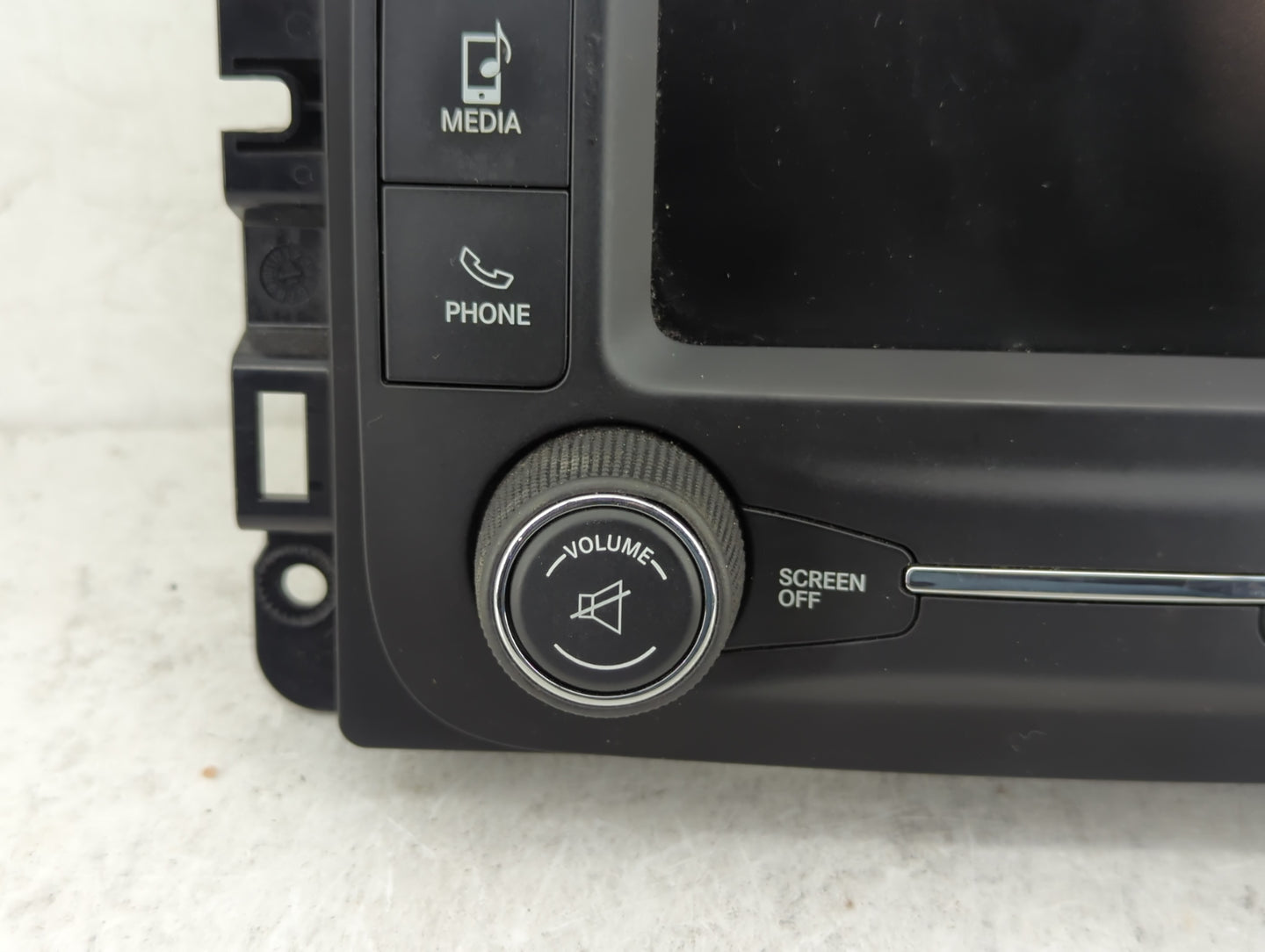 2019 Dodge Ram 1500 Radio AM FM Cd Player Receiver Replacement P/N:68365210AC Fits Fits 2018 2020 OEM Used Auto Parts - Oemu