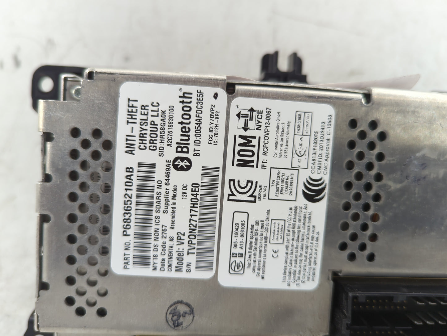 2019 Dodge Ram 1500 Radio AM FM Cd Player Receiver Replacement P/N:68365210AB Fits Fits 2017 2018 2020 OEM Used Auto Parts -