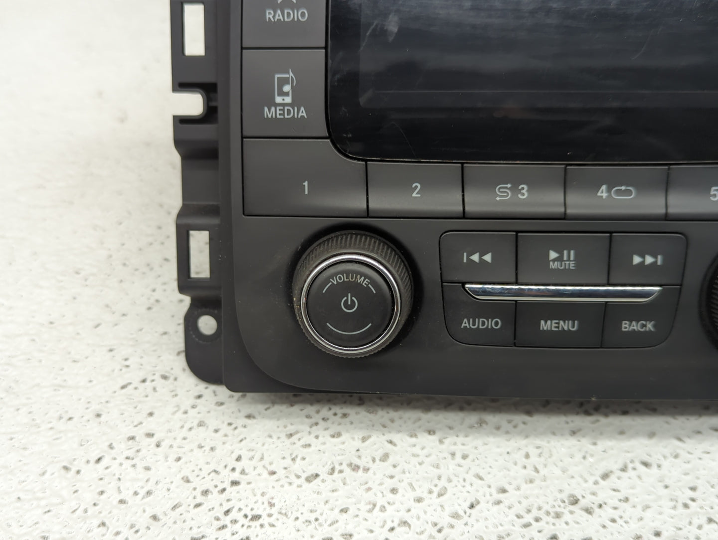 2019 Dodge Ram 1500 Radio AM FM Cd Player Receiver Replacement P/N:68356524AB Fits Fits 2017 2018 2020 OEM Used Auto Parts -