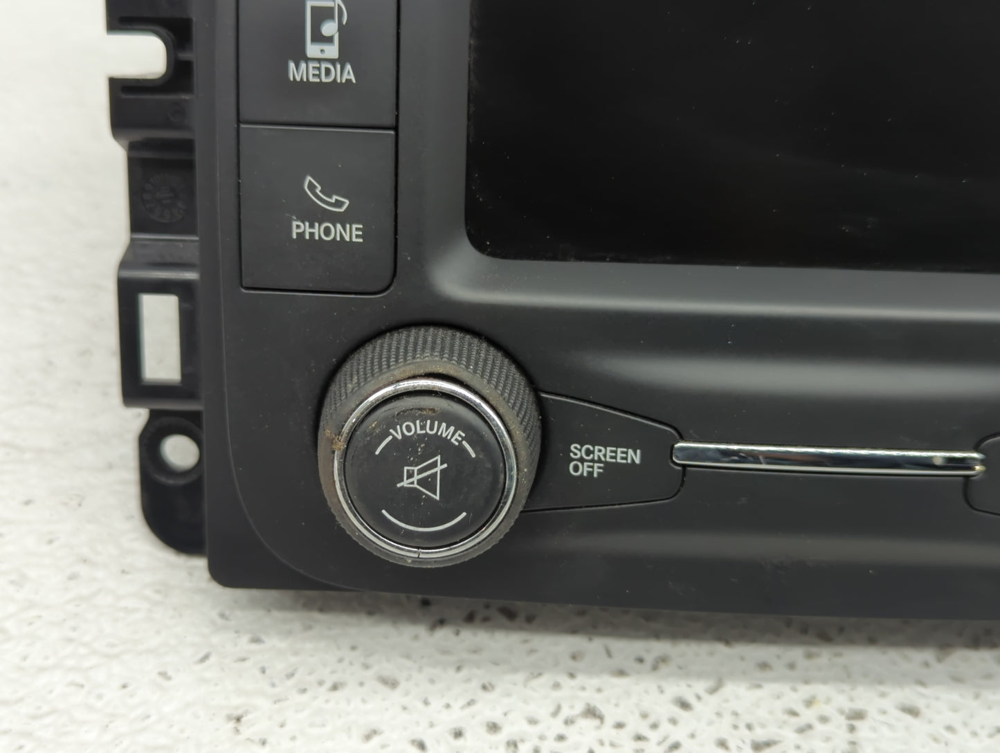 2019 Dodge Ram 1500 Radio AM FM Cd Player Receiver Replacement P/N:P68365210AC Fits Fits 2017 2018 2020 OEM Used Auto Parts 