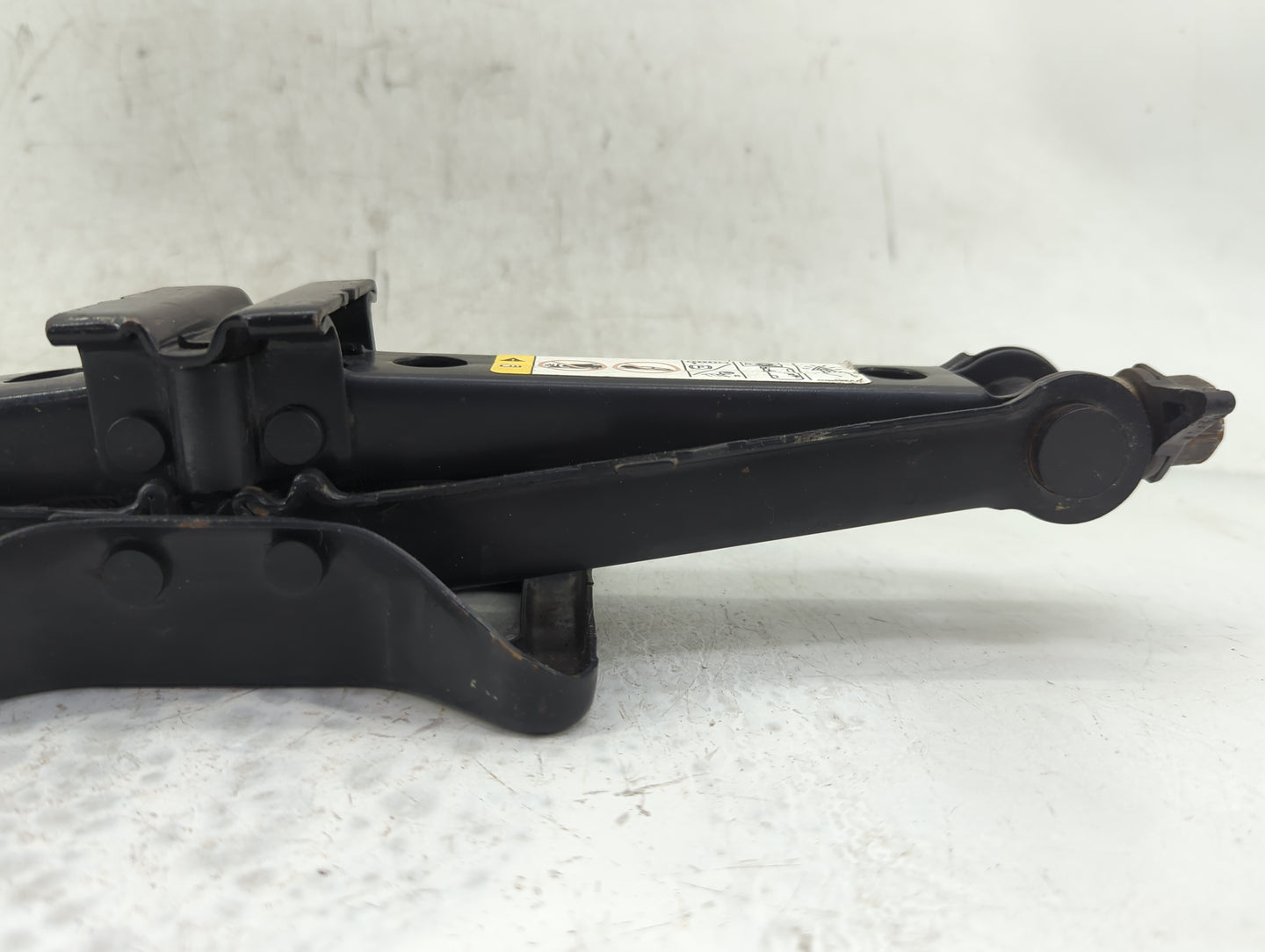2019 Dodge Ram 1500 Spare Scissor Car Jack - Oemusedautoparts1.com