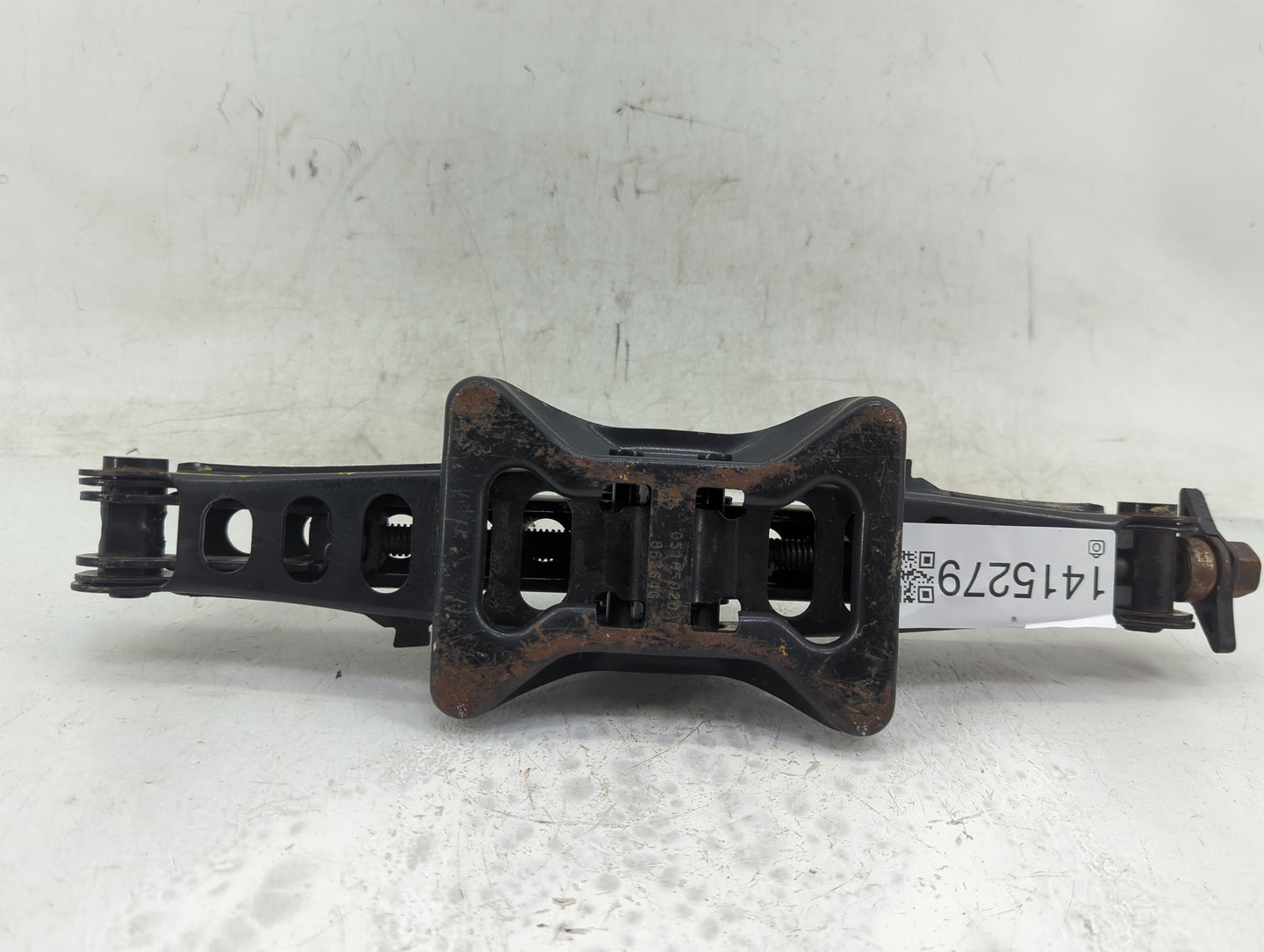 2019 Dodge Ram 1500 Spare Scissor Car Jack - Oemusedautoparts1.com