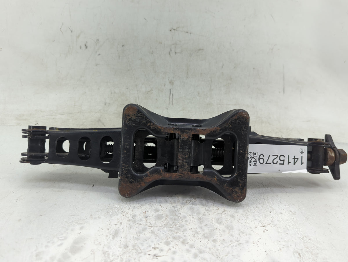 2019 Dodge Ram 1500 Spare Scissor Car Jack - Oemusedautoparts1.com