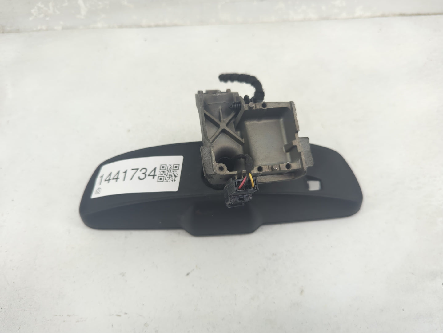 2019 Dodge Ram 1500 Interior Rear View Mirror Replacement OEM P/N:68312203AB Fits Fits 2020 OEM Used Auto Parts - Oemusedaut