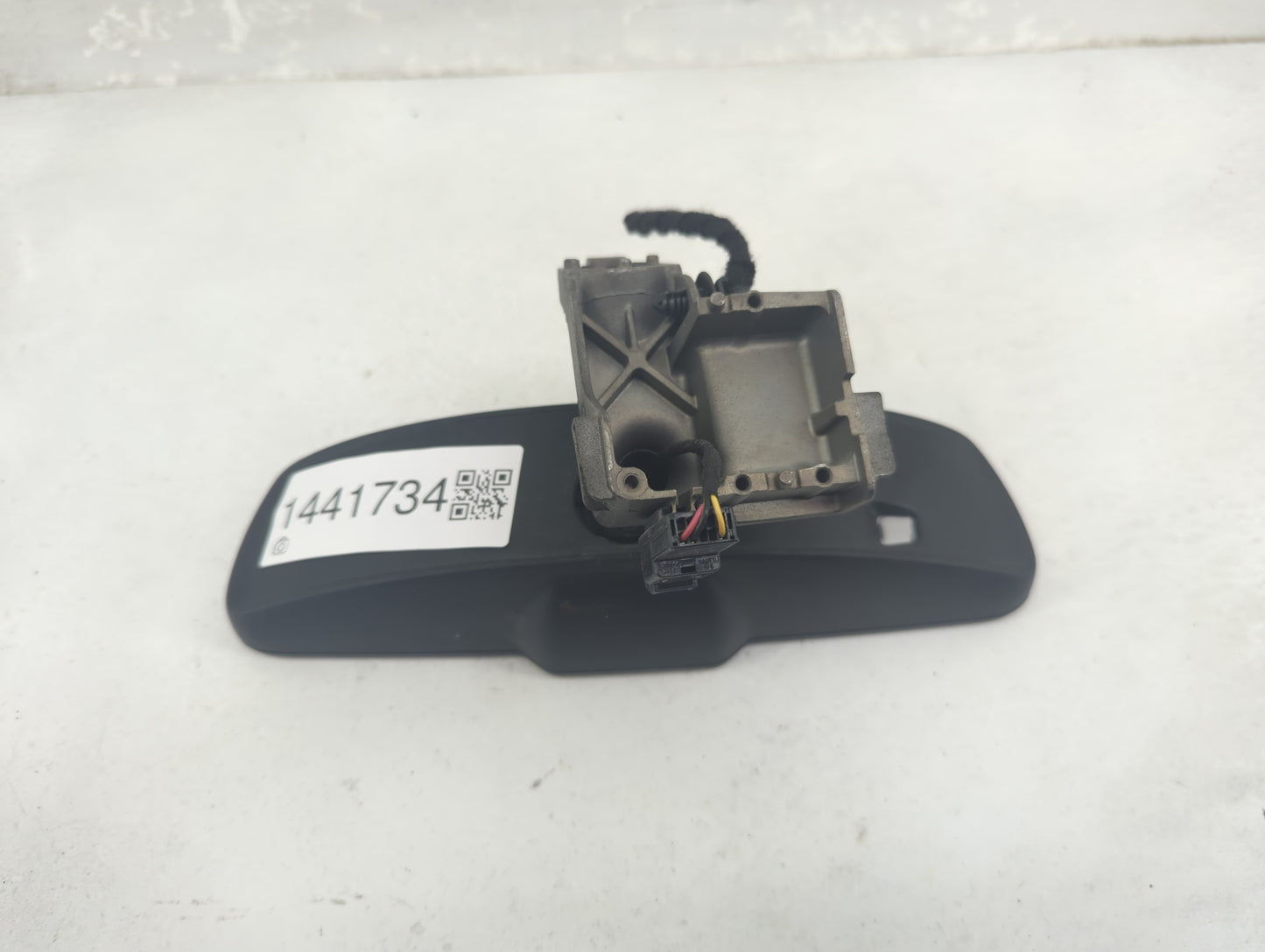 2019 Dodge Ram 1500 Interior Rear View Mirror Replacement OEM P/N:68312203AB Fits Fits 2020 OEM Used Auto Parts - Oemusedaut