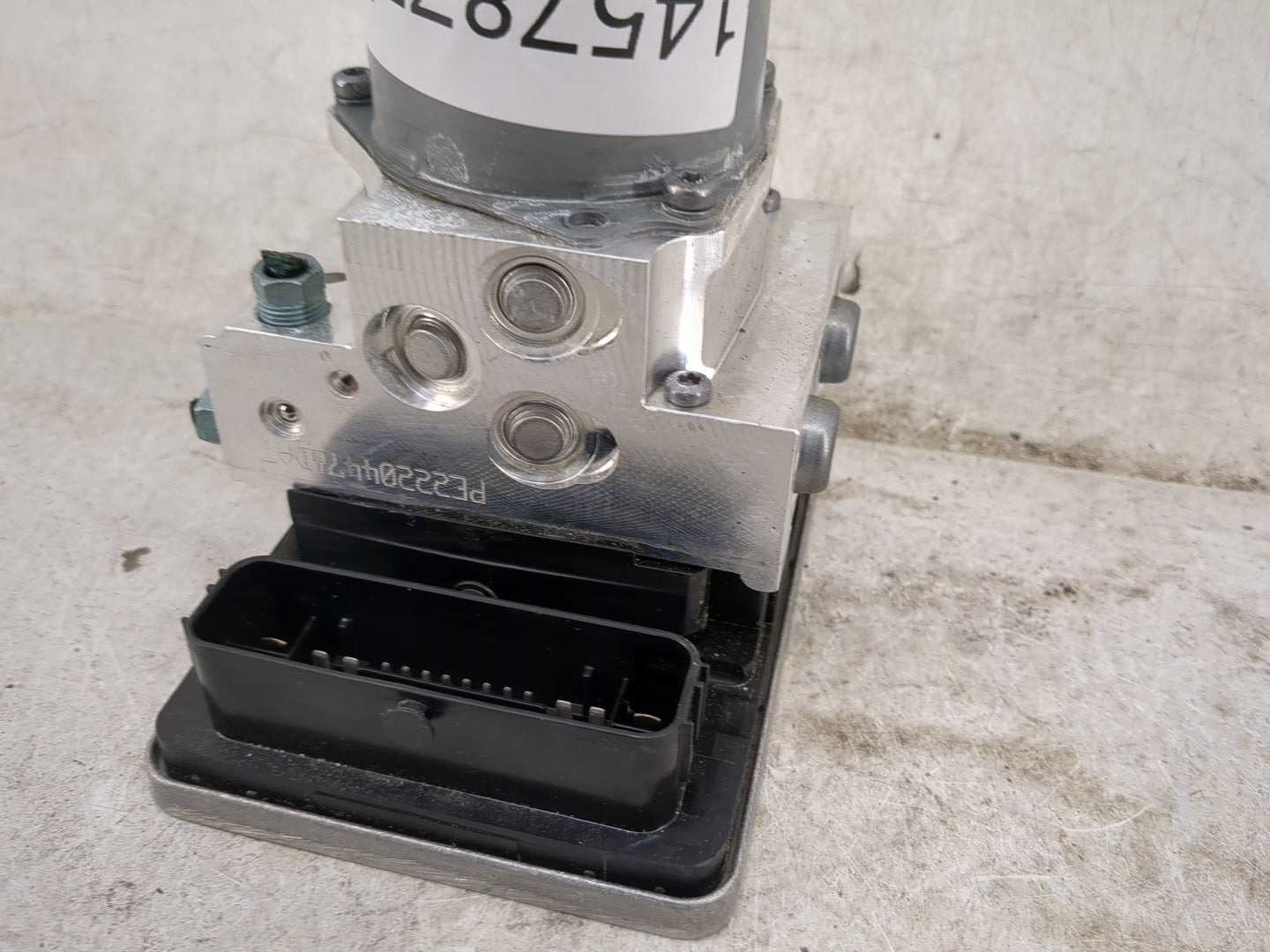 2019 Dodge Ram 1500 ABS Pump Control Module Replacement P/N:PE22204478DAT Fits Fits 2017 2018 2020 2021 2022 OEM Used Auto P
