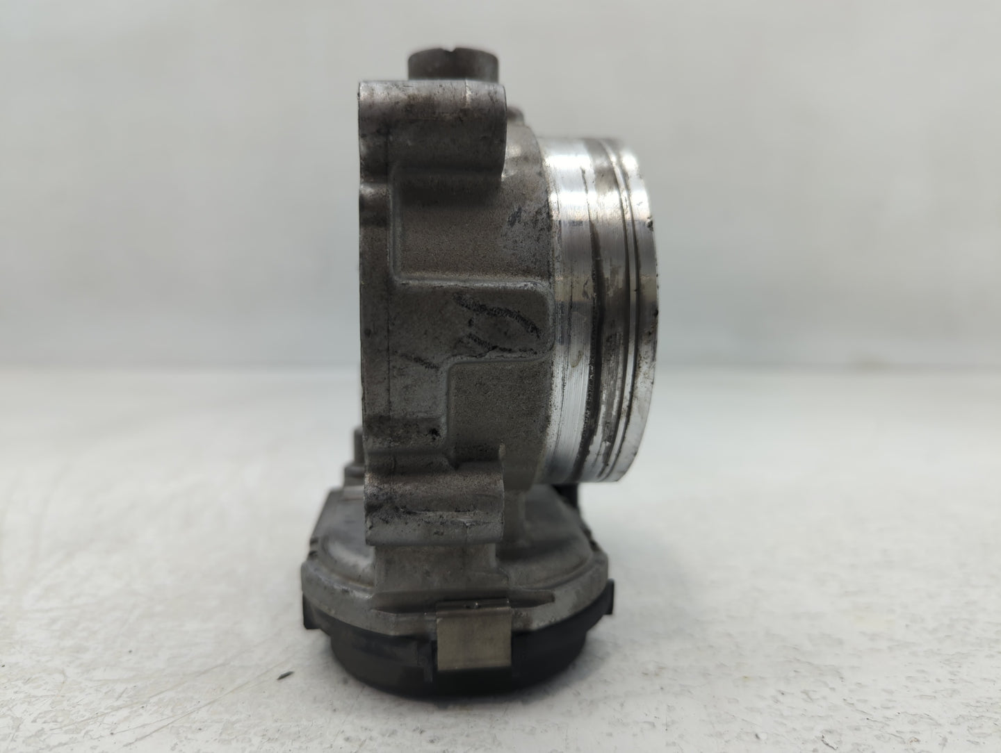 2019 Dodge Ram 1500 Throttle Body P/N:05184349AE Fits Fits 2011 2012 2013 2014 2015 2016 2017 2018 2020 2021 2022 OEM Used A