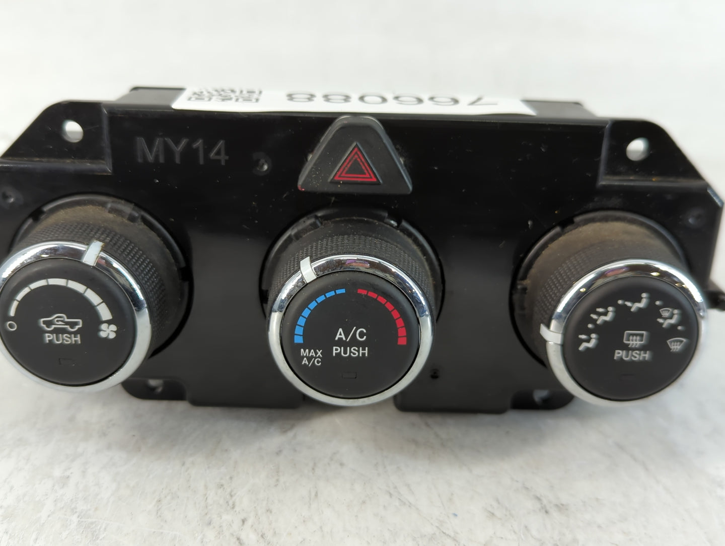 2019 Dodge Ram 1500 Climate Control Module Temperature AC/Heater Replacement P/N:P68268190AA Fits OEM Used Auto Parts - Oemu