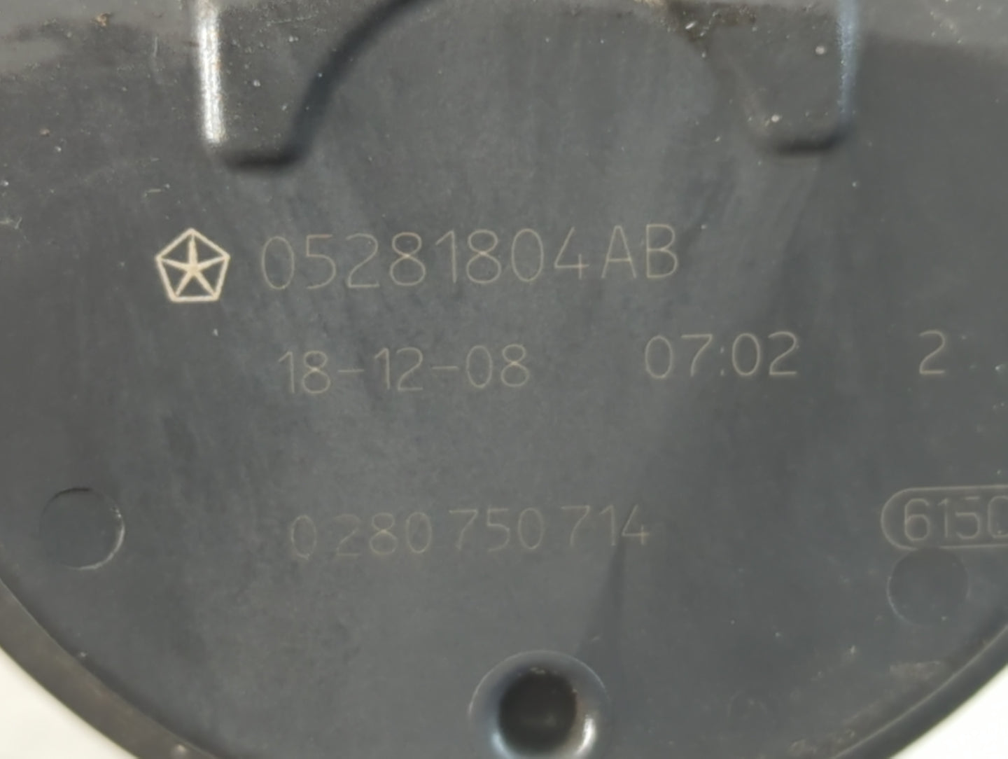 2019 Dodge Ram 1500 Throttle Body P/N:05281804AB Fits Fits 2018 2020 2021 2022 OEM Used Auto Parts - Oemusedautoparts1.com