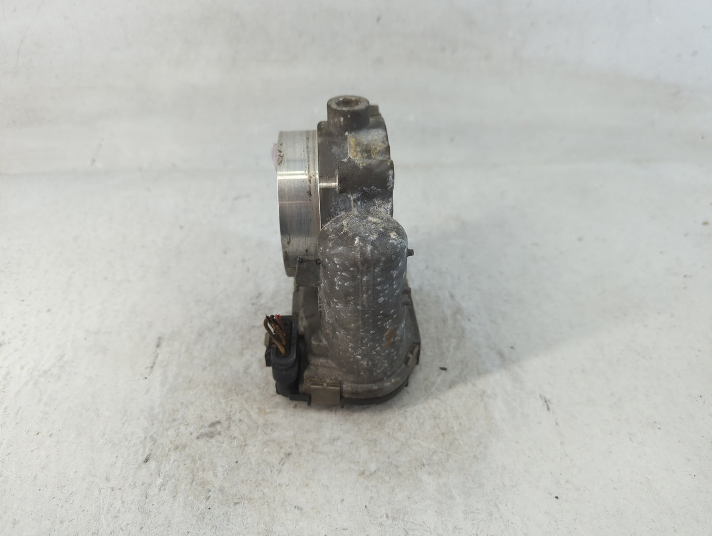 2019 Dodge Ram 1500 Throttle Body P/N:05184349AE Fits Fits 2011 2012 2013 2014 2015 2016 2017 2018 2020 2021 2022 OEM Used A