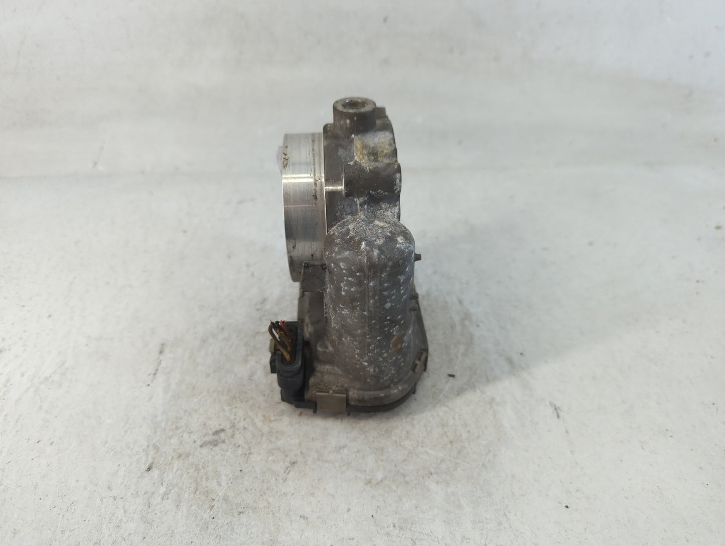 2019 Dodge Ram 1500 Throttle Body P/N:05184349AE Fits Fits 2011 2012 2013 2014 2015 2016 2017 2018 2020 2021 2022 OEM Used A