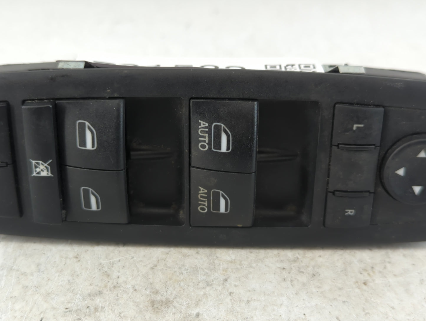 2019 Dodge Ram 1500 Master Power Window Switch Replacement Driver Side Left P/N:68262253AC Fits OEM Used Auto Parts - Oemuse