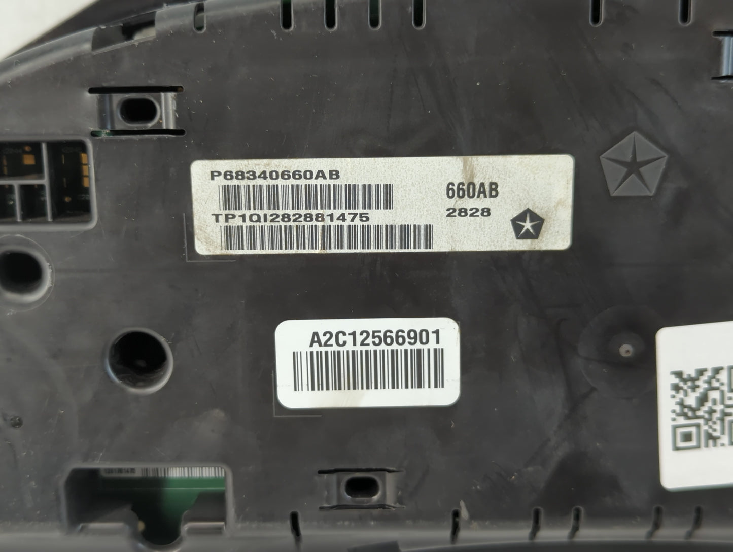 2019 Dodge Ram 1500 Instrument Cluster Speedometer Gauges P/N:P68340660AB A2C12566901 Fits Fits 2018 2020 OEM Used Auto Part