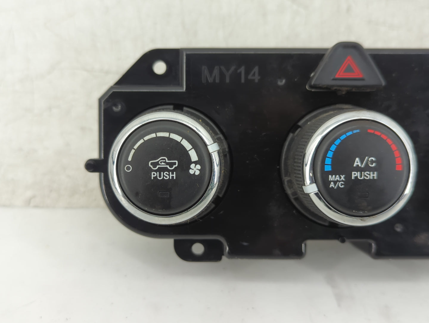 2019 Dodge Ram 1500 Classic Climate Control Module Temperature AC/Heater Replacement P/N:P68268191AA 68191DS82610661 Fits OE