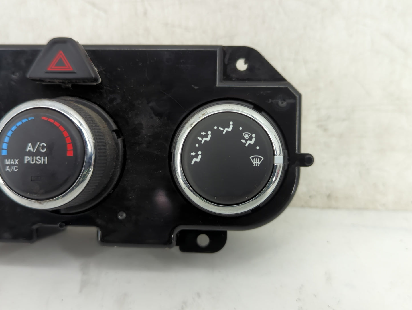 2019 Dodge Ram 1500 Classic Climate Control Module Temperature AC/Heater Replacement P/N:P68268191AA 68191DS82610661 Fits OE