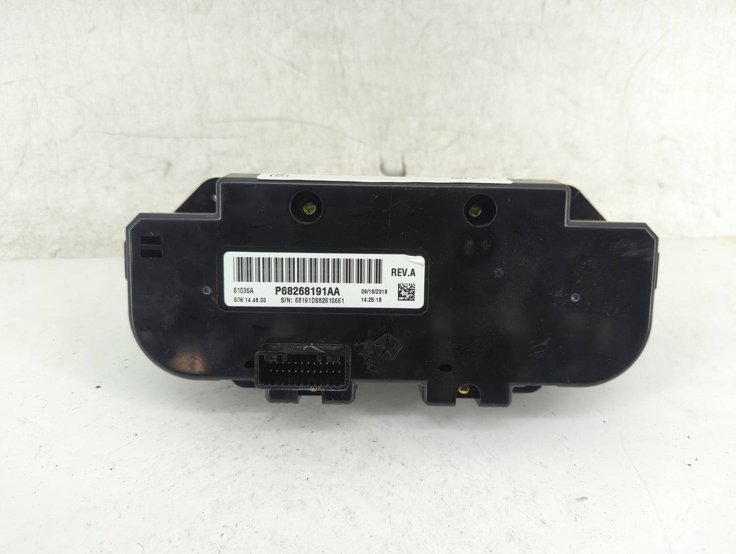 2019 Dodge Ram 1500 Classic Climate Control Module Temperature AC/Heater Replacement P/N:P68268191AA 68191DS82610661 Fits OE