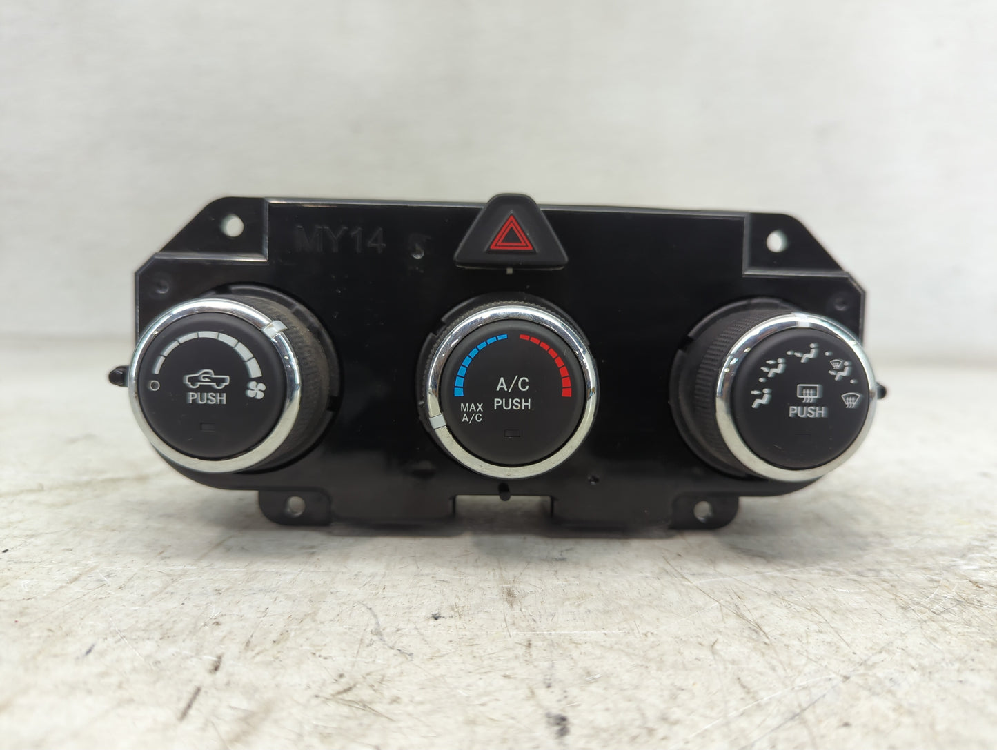 2019 Dodge Ram 1500 Classic Climate Control Module Temperature AC/Heater Replacement P/N:P68268190AA Fits OEM Used Auto Part