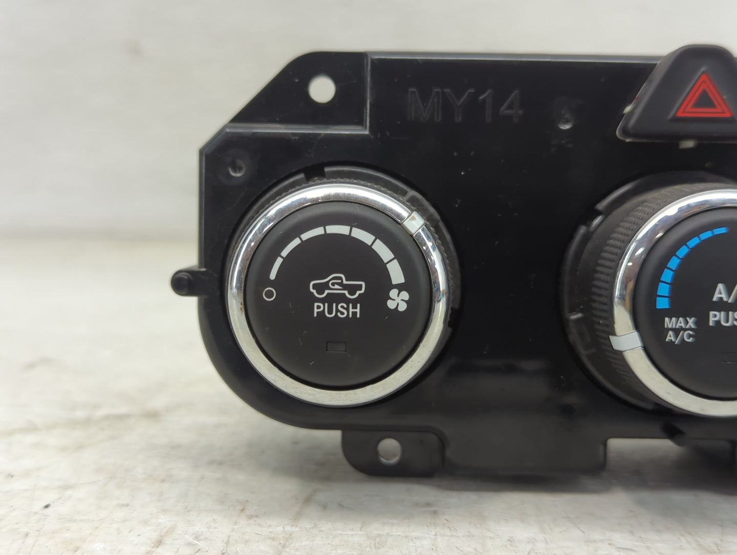 2019 Dodge Ram 1500 Classic Climate Control Module Temperature AC/Heater Replacement P/N:P68268190AA Fits OEM Used Auto Part
