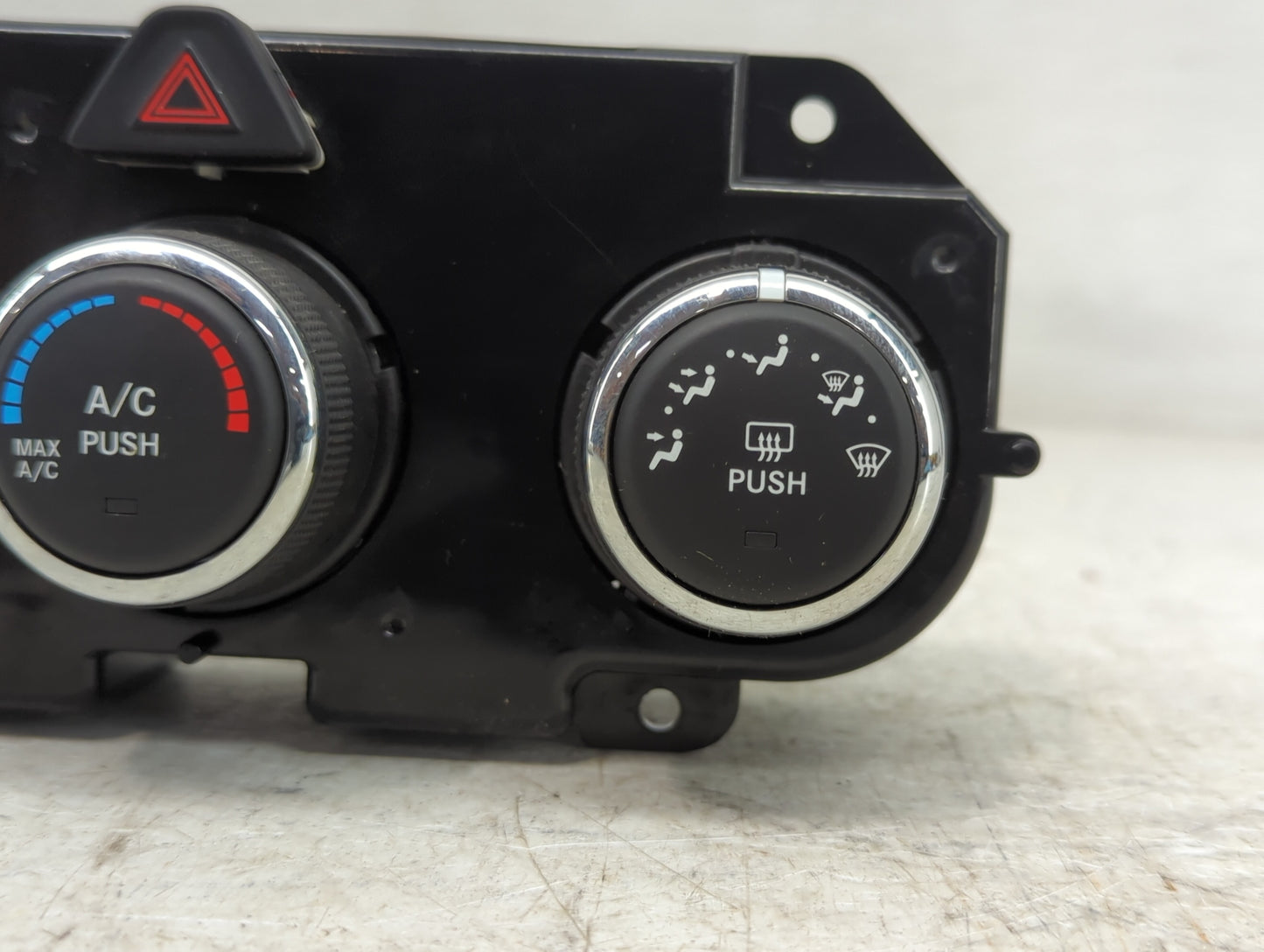 2019 Dodge Ram 1500 Classic Climate Control Module Temperature AC/Heater Replacement P/N:P68268190AA Fits OEM Used Auto Part