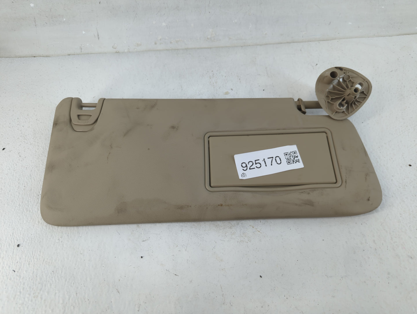 2019 Dodge Ram 2500 Sun Visor Shade Replacement Passenger Right Mirror Fits Fits 2020 2021 2022 OEM Used Auto Parts - Oemuse