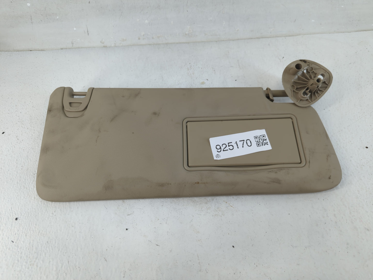 2019 Dodge Ram 2500 Sun Visor Shade Replacement Passenger Right Mirror Fits Fits 2020 2021 2022 OEM Used Auto Parts - Oemuse
