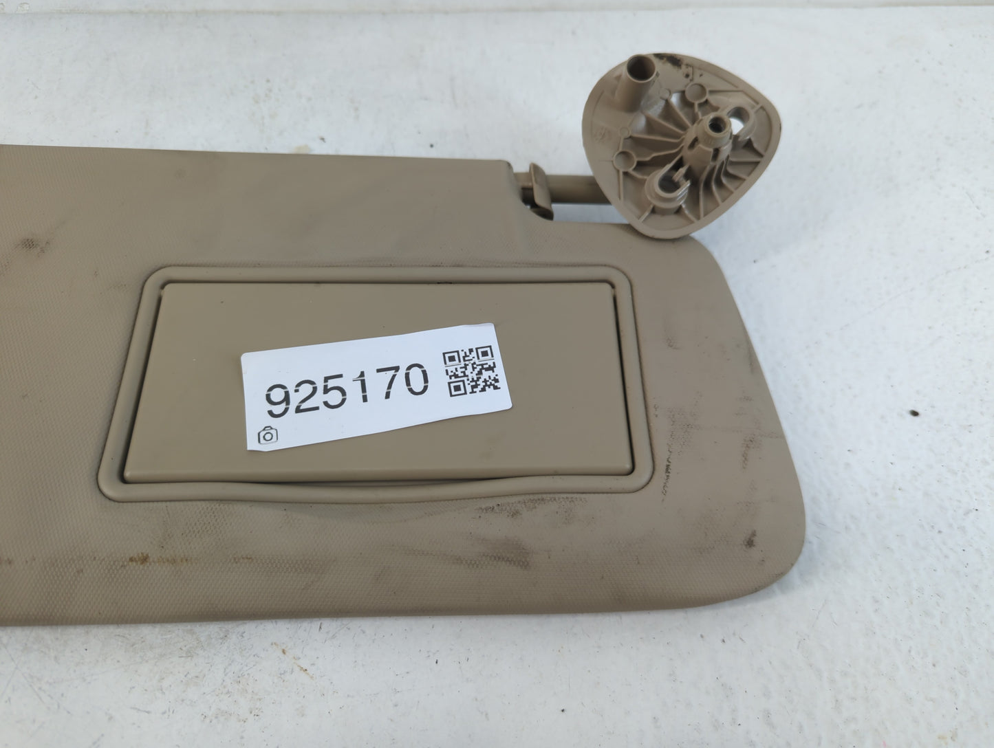 2019 Dodge Ram 2500 Sun Visor Shade Replacement Passenger Right Mirror Fits Fits 2020 2021 2022 OEM Used Auto Parts - Oemuse