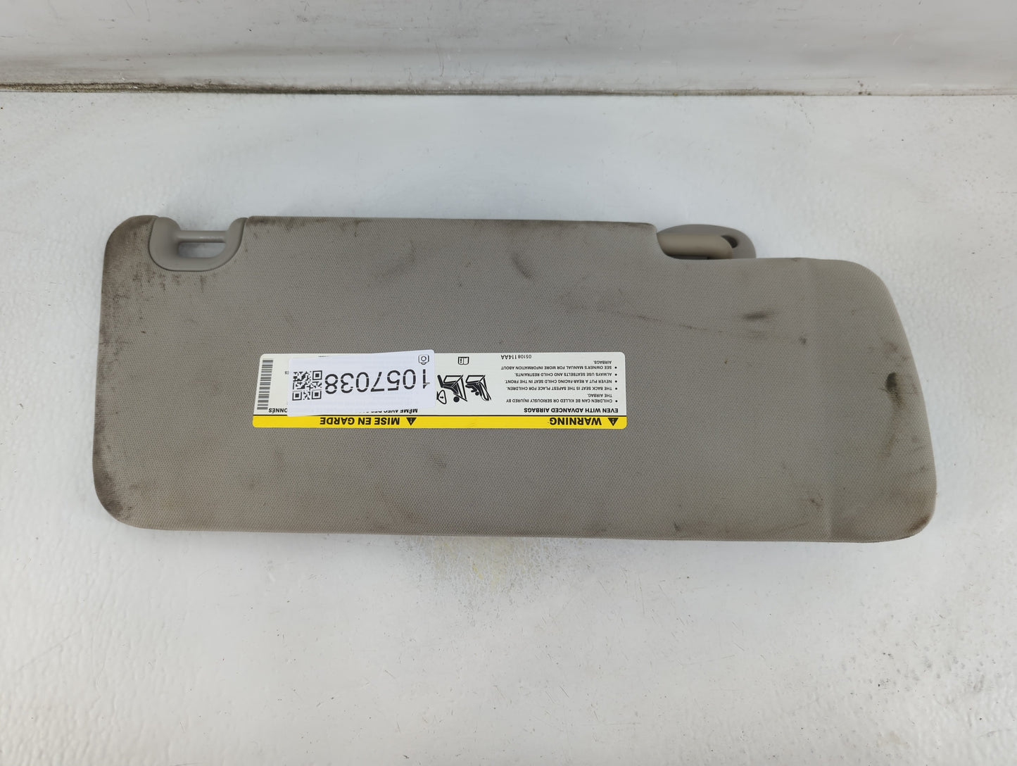 2019 Dodge Ram 3500 Sun Visor Shade Replacement Driver Left Mirror Fits Fits 2020 2021 2022 OEM Used Auto Parts - Oemusedaut