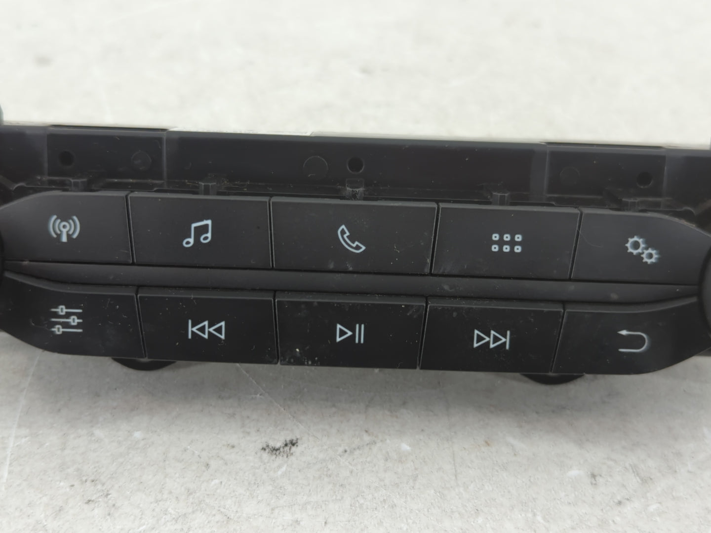 2018-2020 Ford Ecosport Radio AM FM Cd Player Receiver Replacement P/N:GN15-18K811-KE Fits Fits 2018 2019 2020 OEM Used Auto