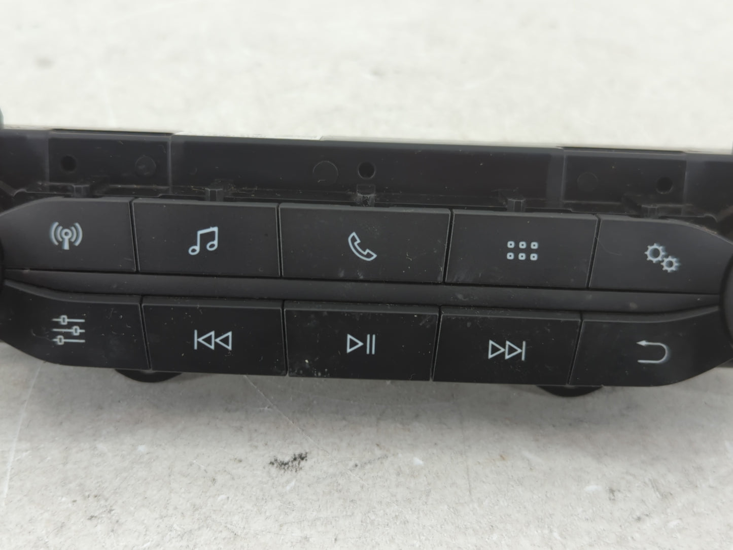 2018-2020 Ford Ecosport Radio AM FM Cd Player Receiver Replacement P/N:GN15-18K811-KE Fits Fits 2018 2019 2020 OEM Used Auto