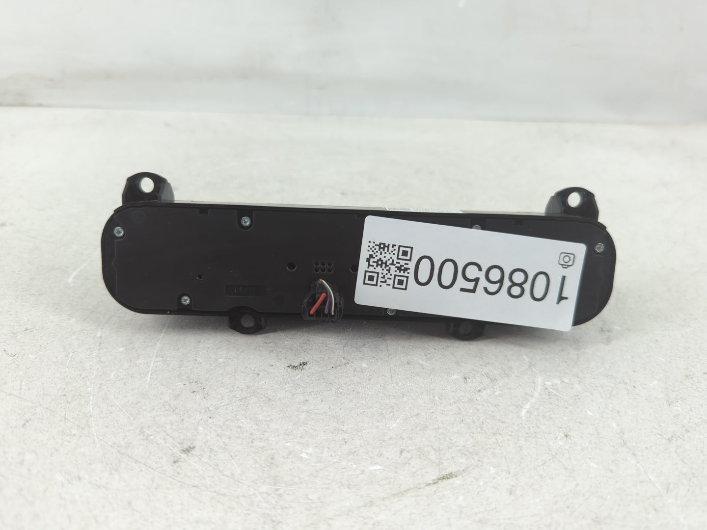 2018-2020 Ford Ecosport Radio AM FM Cd Player Receiver Replacement P/N:GN15-18K811-KE Fits Fits 2018 2019 2020 OEM Used Auto