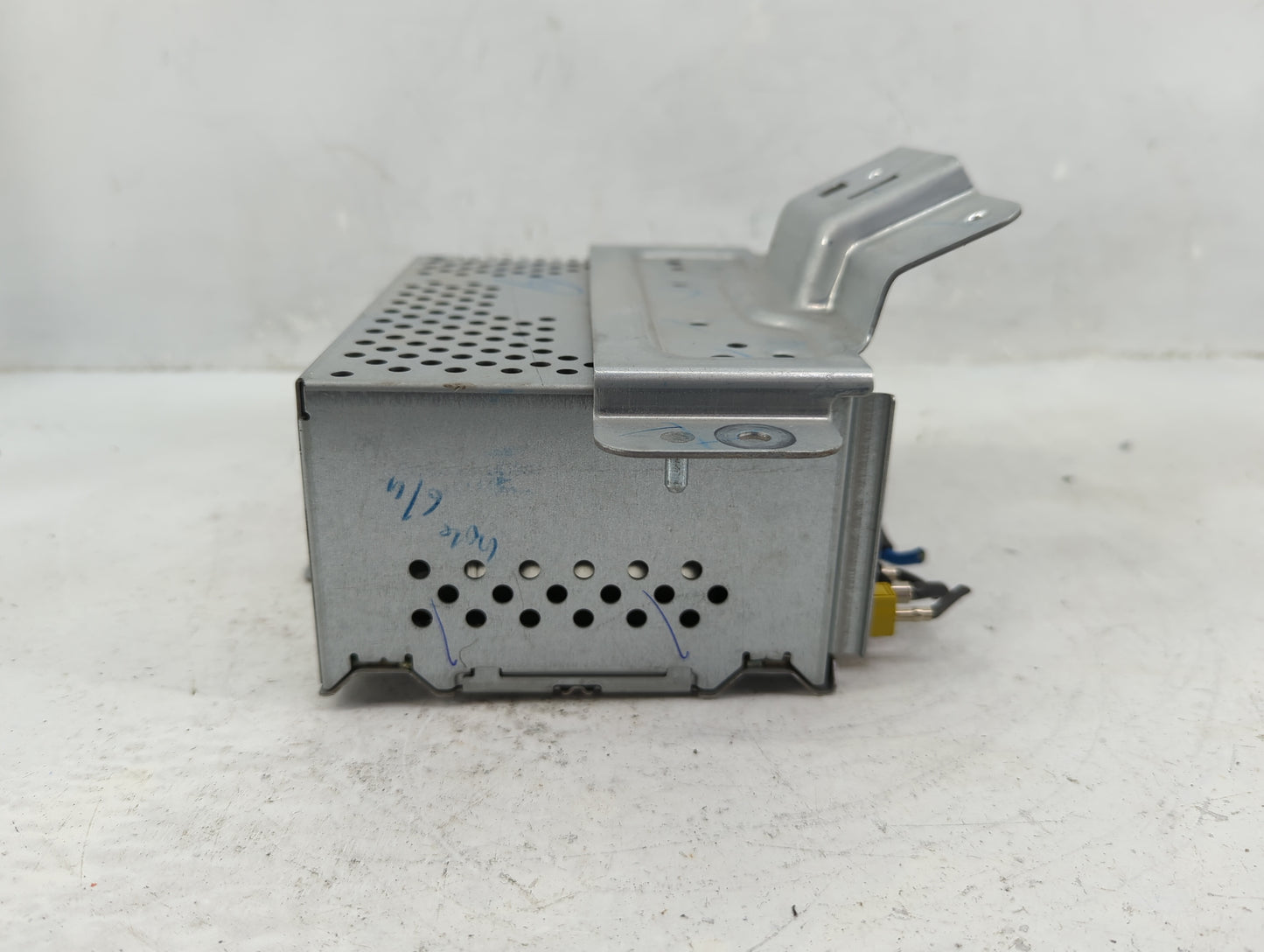 2018-2020 Ford Ecosport Radio AM FM Cd Player Receiver Replacement P/N:J2BT-19C107-ZS Fits Fits 2018 2019 2020 OEM Used Auto