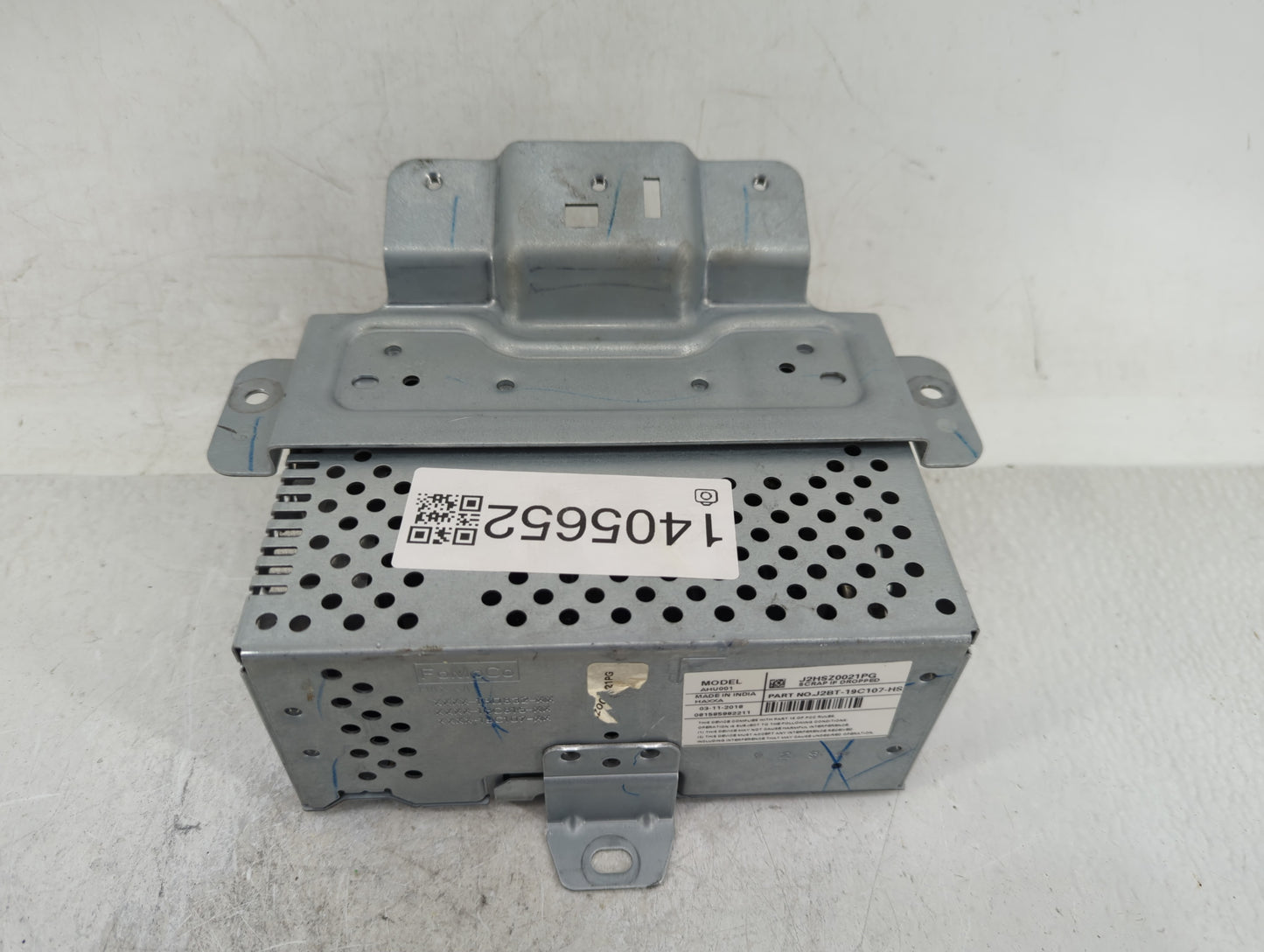 2018-2019 Ford Ecosport Radio AM FM Cd Player Receiver Replacement P/N:J2BT-19C107-HS Fits Fits 2018 2019 OEM Used Auto Part