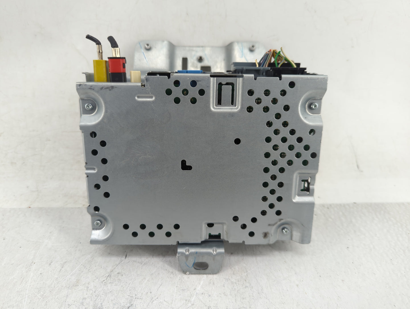 2018-2019 Ford Ecosport Radio AM FM Cd Player Receiver Replacement P/N:J2BT-19C107-HS Fits Fits 2018 2019 OEM Used Auto Part