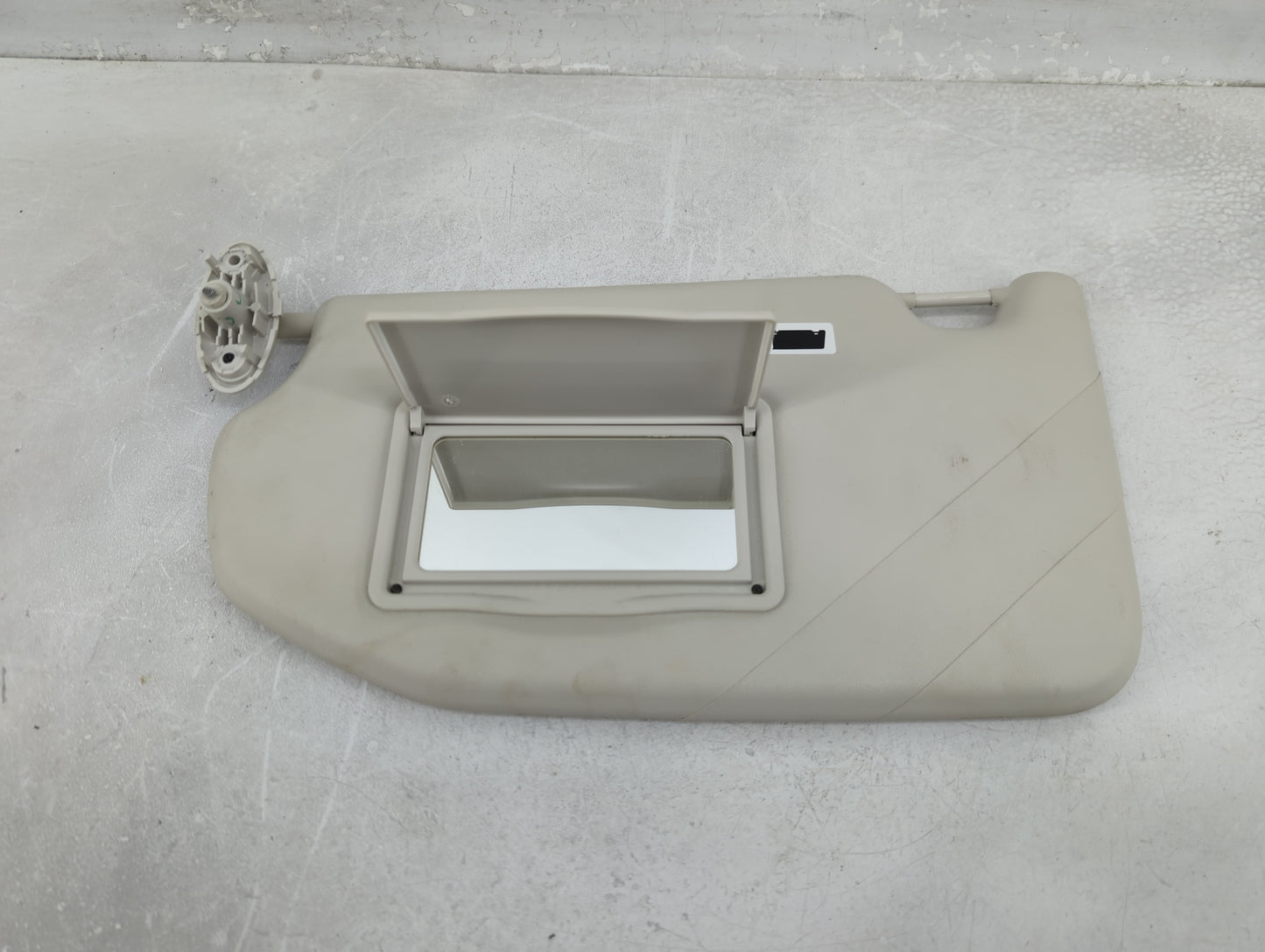 2018-2020 Ford Ecosport Sun Visor Shade Replacement Passenger Right Mirror Fits Fits 2018 2019 2020 OEM Used Auto Parts - Oe