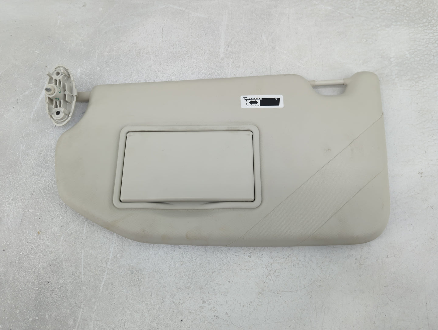 2018-2020 Ford Ecosport Sun Visor Shade Replacement Passenger Right Mirror Fits Fits 2018 2019 2020 OEM Used Auto Parts - Oe