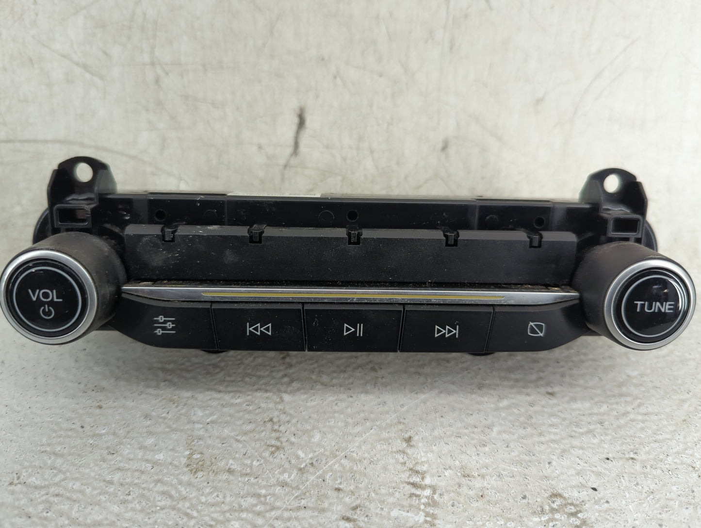 2018-2020 Ford Ecosport Radio Control Panel - Oemusedautoparts1.com