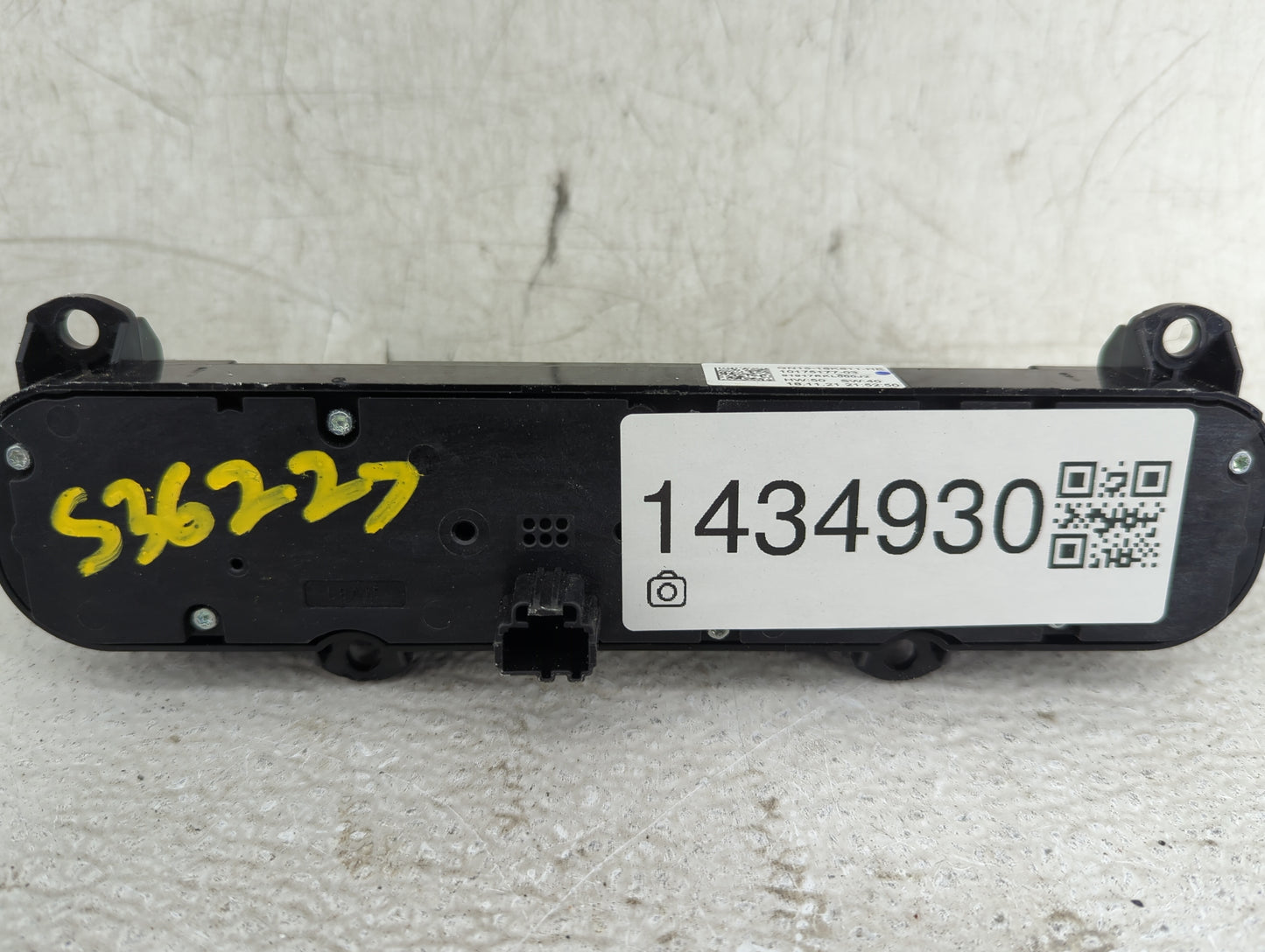 2018-2020 Ford Ecosport Radio Control Panel - Oemusedautoparts1.com
