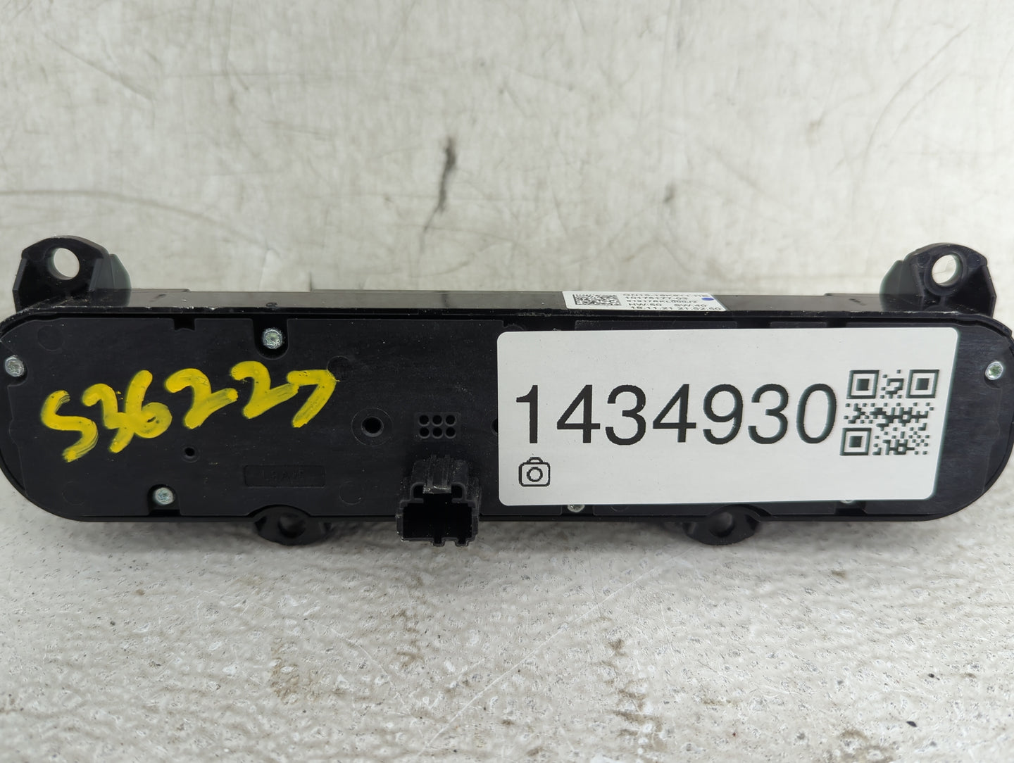 2018-2020 Ford Ecosport Radio Control Panel - Oemusedautoparts1.com