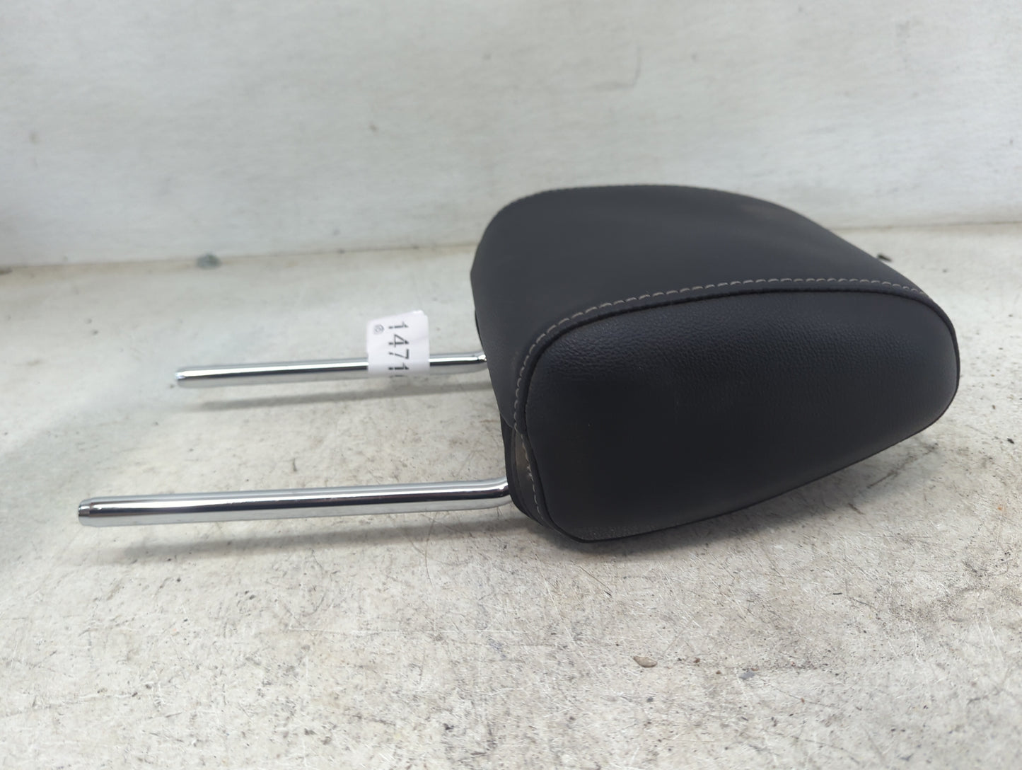 2018-2022 Ford Ecosport Headrest Head Rest Front Driver Passenger Seat Fits Fits 2018 2019 2020 2021 2022 OEM Used Auto Part