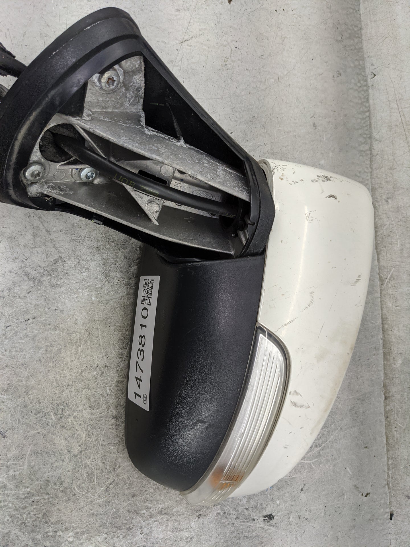 2018-2022 Ford Ecosport Driver Side View Mirror - Left Door Mirror OEM Used - Oemusedautoparts1.com