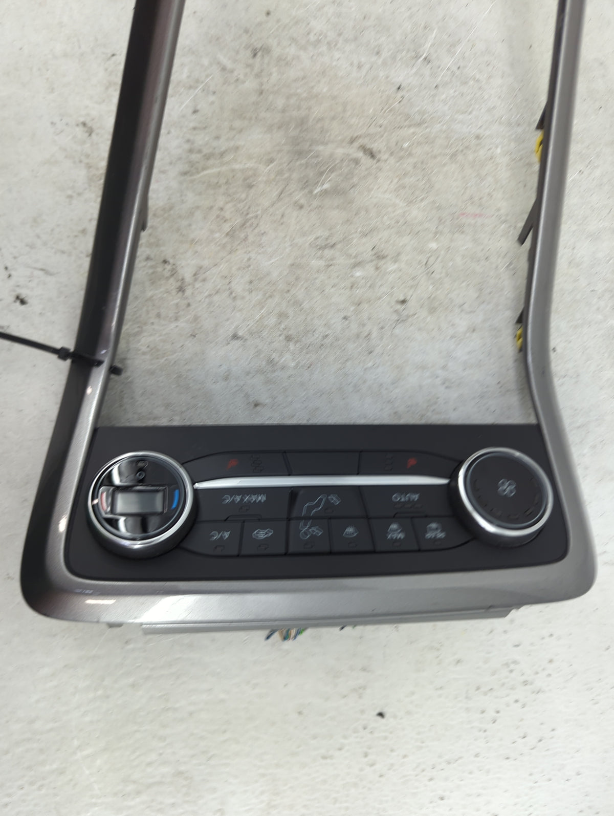 2018-2020 Ford Ecosport Climate Control Module Temperature AC/Heater Replacement P/N:GN15-18C612-CH Fits Fits 2018 2019 2020